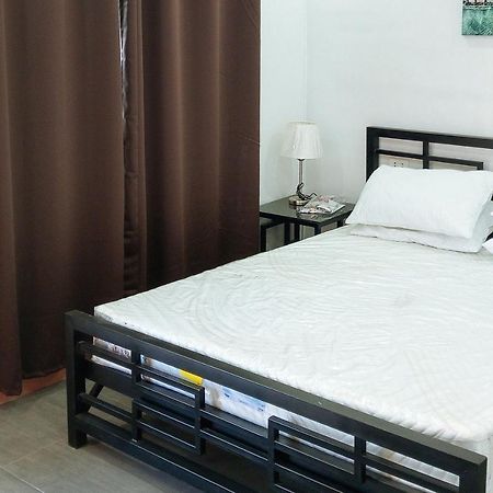 Kris And Frans Inn Davao Exterior photo